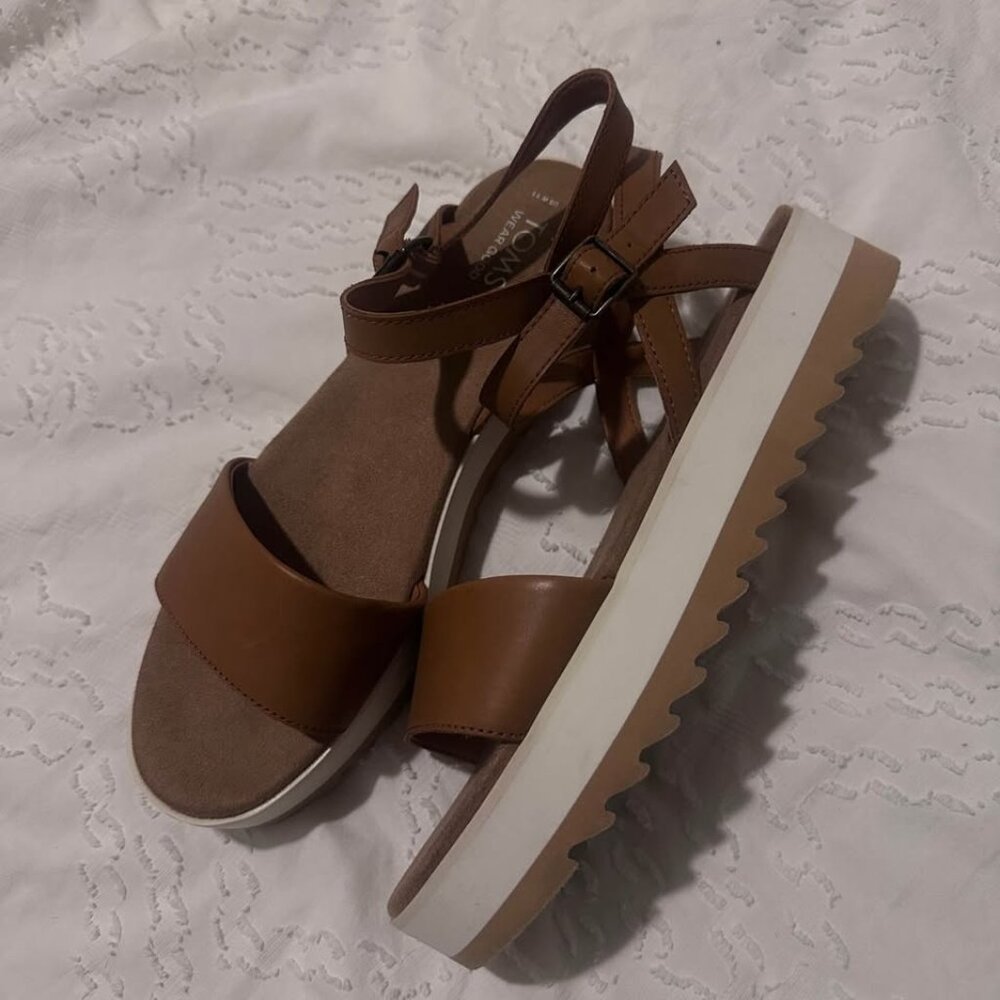 TOMS Diana Wedge Sandals Womens Size 11 Tan Leather Platform Espadrille Shoes